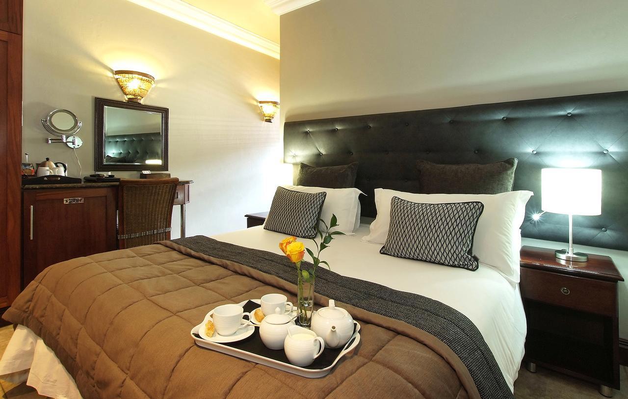 Ushaka Manor Guest House Дурбан Экстерьер фото